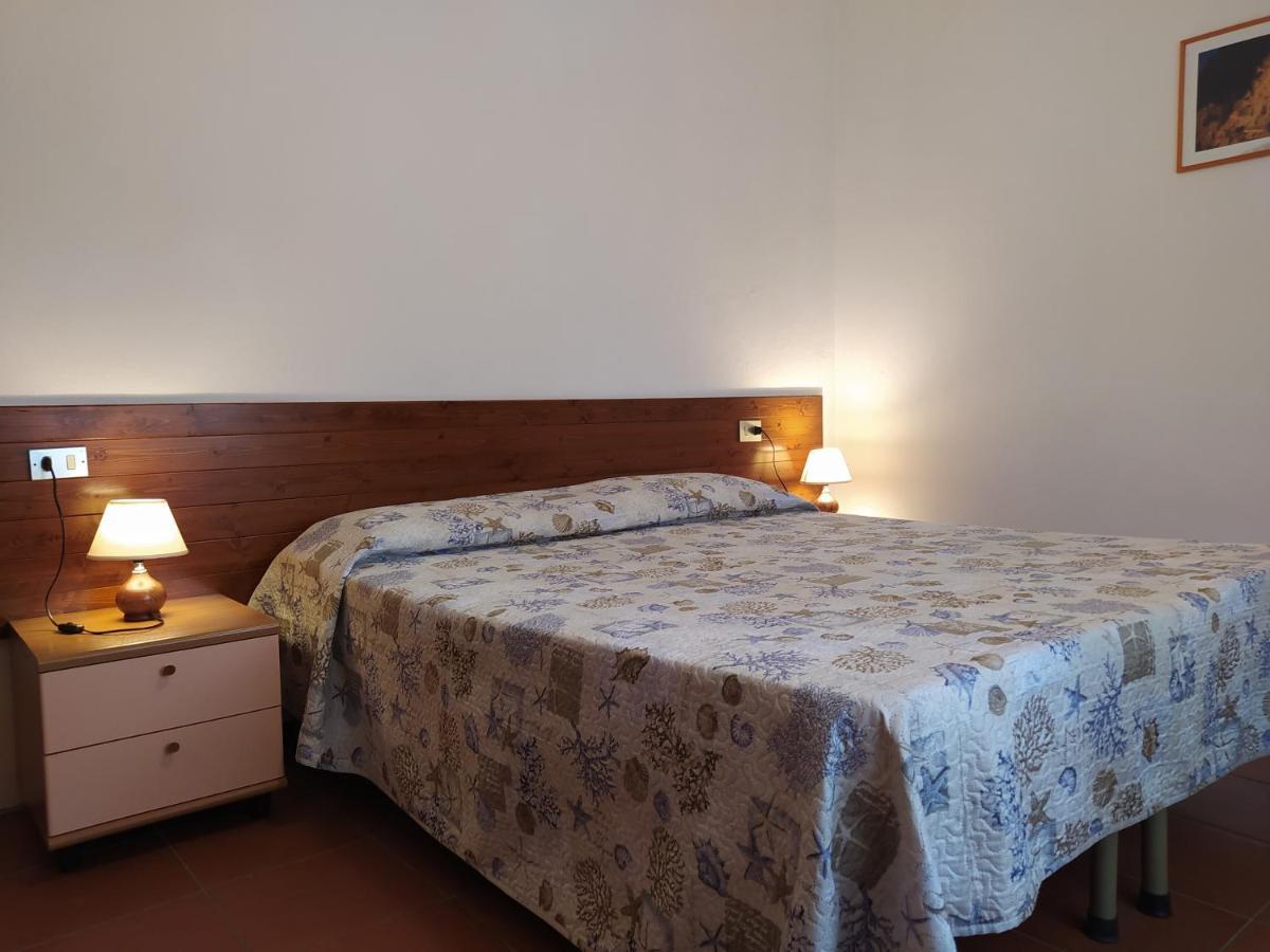 Appartamenti Gli Alberi Capoliveri  Buitenkant foto